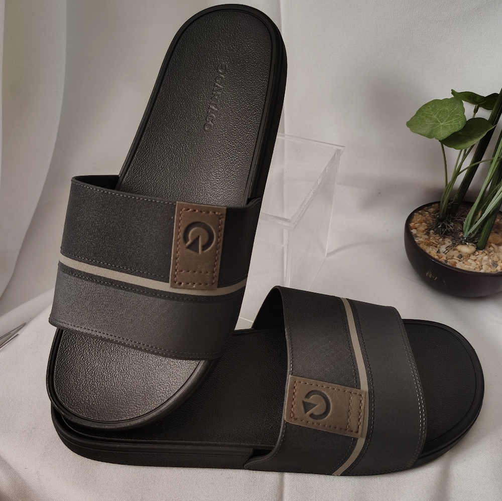 Cartago Men's 8 Black & Gray Slides EUC